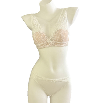 Set sutien dantelat în stil franțuzesc, decolteu în V profund, evidențiază bustul mic, spate elegant, fără sârmă