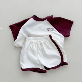 Set din două piese în stil korean, unisex: tricou cu mânecă scurtă și pantaloni scurți din bumbac, vară