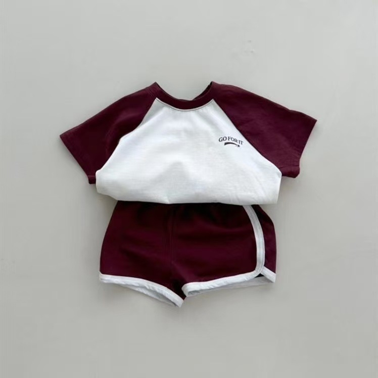 Set din două piese în stil korean, unisex: tricou cu mânecă scurtă și pantaloni scurți din bumbac, vară
