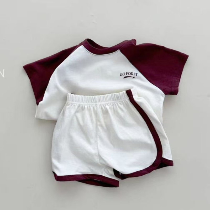 Set din două piese în stil korean, unisex: tricou cu mânecă scurtă și pantaloni scurți din bumbac, vară