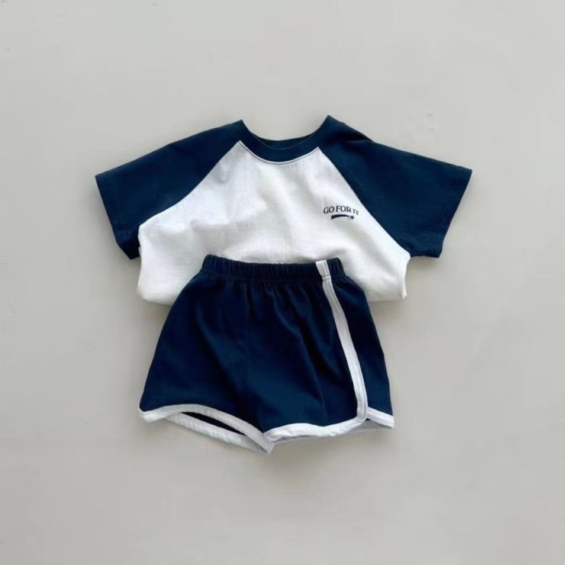Set din două piese în stil korean, unisex: tricou cu mânecă scurtă și pantaloni scurți din bumbac, vară