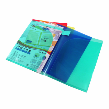 Dosar din plastic A4 cu două inserții, buzunare colorate, capac cu buzunar, imprimare a logo-ului