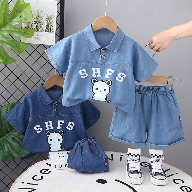 Set de vară pentru băieți din denim, imprimeu cu ursuleț, stil coreean, tricou cu mânecă scurtă și pantaloni scurți, 2025