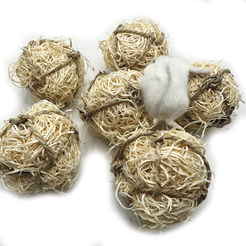 Jucărie de mestecat pentru animale de mici dimensiuni – bilă din lemn de plop cu fibre și bilă de iarbă, pentru papagali, hamsteri și iepuri – relaxare de stres, stimulare mentală și antrenament