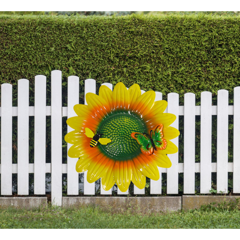 Decor de perete din fier cu floarea-soarelui – pentru casă și grădină