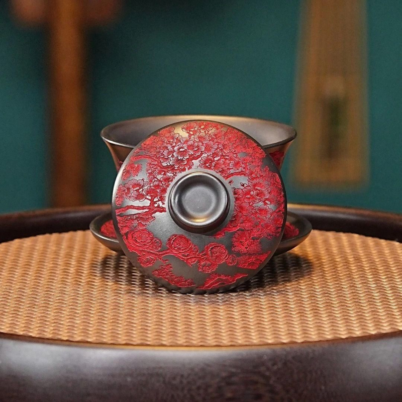 Gaiwan din lut purpuriu cu modele sculptate manual, aromă fină și umbre subtile, recipient de ceai pentru uz casnic, lucrat manual C1
