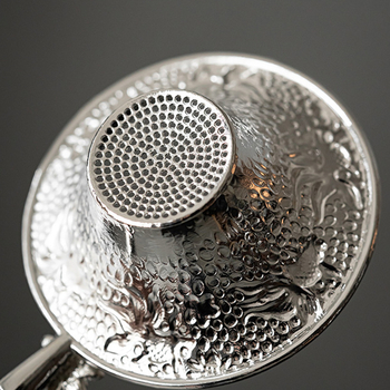 Filtru de ceai metalic cu motif ciocănit lotus – filtru de ceai din aliaj pentru ceremonia ceaiului