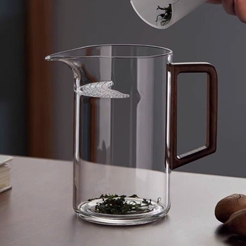 ceașcă din sticlă groasă cu separator de ceai, ceașcă în formă de semilună cu filtru încorporat