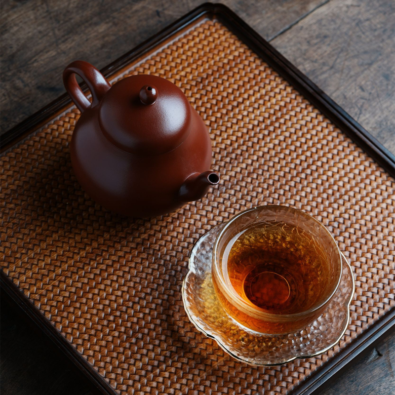Ceainic Xuntao din argilă Yixing Gongfu, nisip purpuriu, suprafață pictată manual, ceramică premium, stil modern minimalist