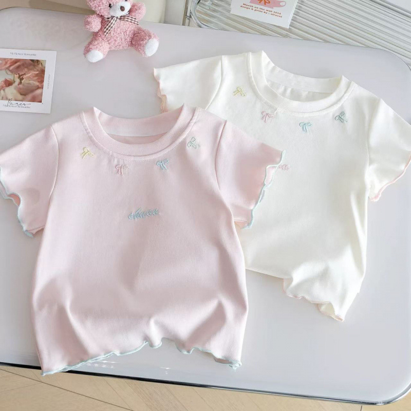 Tricou pentru fetițe cu mâneci scurte, vară, broderie cu funda și dantelă – top de bază versatil