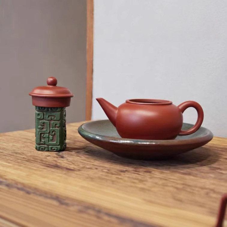 Tea pet din argilă violetă Yixing, model relief Taotie, suport pentru capac și accesoriu pentru tava de ceai, set de ceai în stil chinezesc pentru uz casnic, mic ornament decorativ