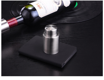 Stop de vin din oțel inoxidabil, sigilare vacuum cu garnitură din silicon, păstrează vinul proaspăt până la 7 zile