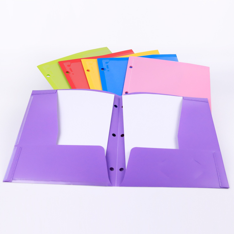 Folder A4 cu patru buzunare, buzunar transparent, buzunar dublu și găuri pentru trei inele