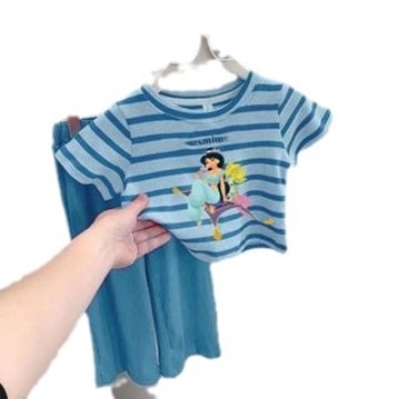 Set din două piese pentru fetițe cu dungi, tricou cu mânecă scurtă, imprimeu desen animat, material ușor și răcoros, pantaloni cu croială largă, vară 2026