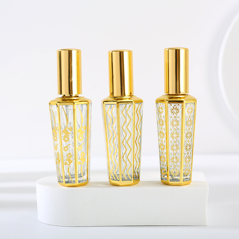 Recipient parfum din sticlă placat cu aur, pulverizator 15 ml
