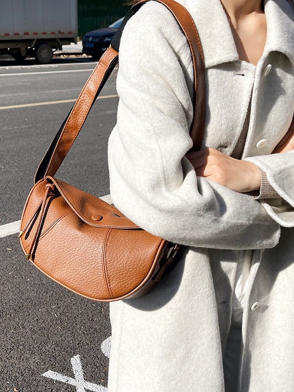 Geantă crossbody de iarnă – stil casual de nișă, formă de dumpling