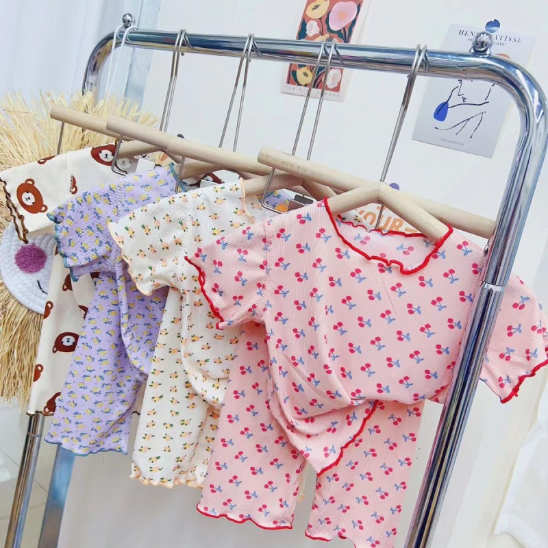 Set de pijamale de vară pentru fete – Ice Silk, imprimeu floral și desen animat, stil coreean