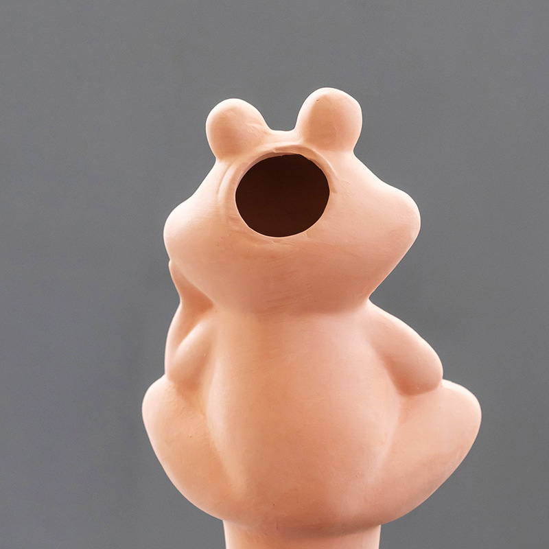 Sistem de udare din ceramică roșie cu irigare prin picurare pentru ghivece