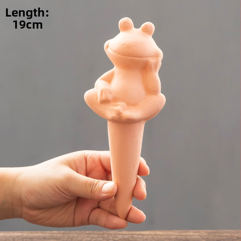 Sistem de udare din ceramică roșie cu irigare prin picurare pentru ghivece