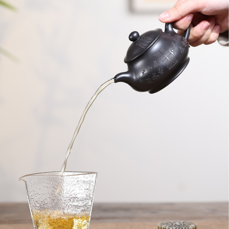 Ceainic Yixing Huangpan din lut purpuriu — lucrat manual, pentru uz casnic și cadouri corporative