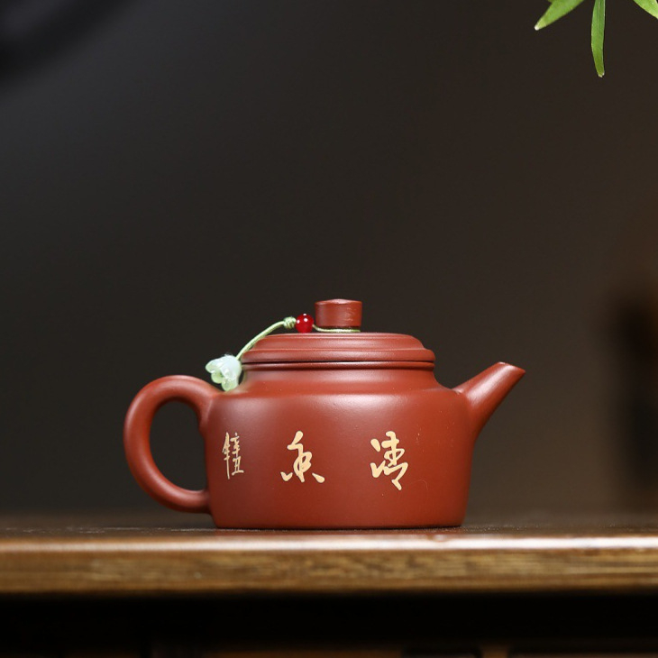 Ceainic Yixing din nisip mov, lucrat manual din mină originală Dahuangbao, parfum delicat cu farmec de lotus, pentru seturi Kung Fu de ceai