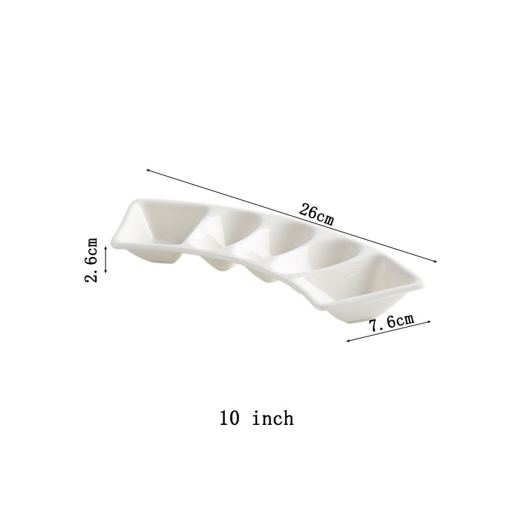 Farfurie de sos din ceramică, în formă de evantai, albă, cu logo imprimat și finisaj glazurat