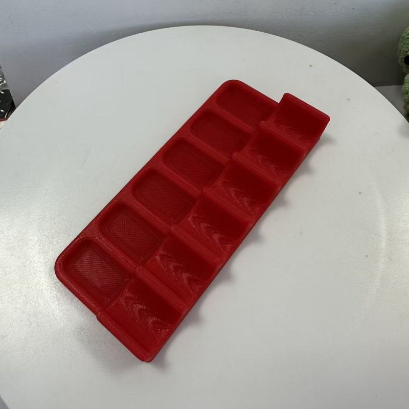 Suport pentru pensule tipărit 3D, portabil și ușor de curățat
