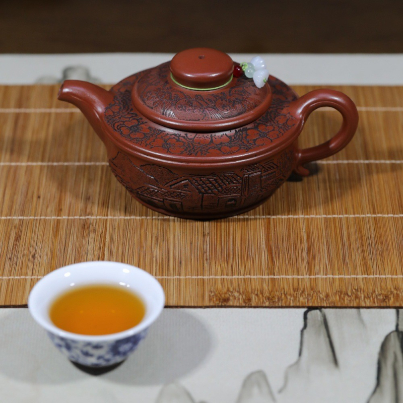 Ceainic Yixing din argilă mov Dragon Blood Sand – set cadou clasic pentru ceai