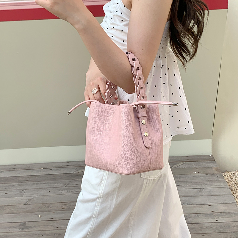 Geantă bucket cu design niche, geantă de umăr tricotată casual, mini crossbody, primăvara 2026