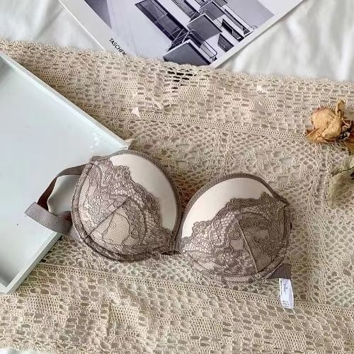 Sutien fără bretele cu push-up, invizibil, fără spate, anti-derapare, cu căptușeală din silicon, cupă 3/4