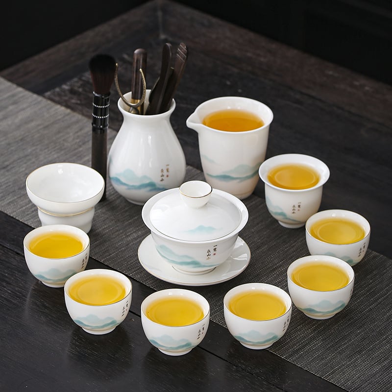 Shengxiang set de ceai ceramic – motiv munte asemănător jadului, 11 piese, include boluri mici cu capac și ceașcă principală, plus șase cești pentru domni