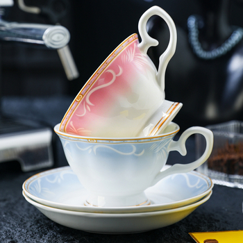 Set de cești de cafea și farfurioare din porțelan cu os, relief și gradient, stil britanic vintage pentru ceaiul de după-amiază, cutie cadou