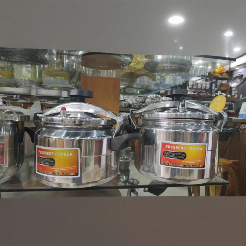 Oală sub presiune comercială, cu pereți groși, protecție la explozie și capac presurizat, din aliaj de aluminiu, compatibilă cu plita pe gaz, destinată hotelurilor