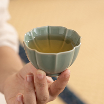 Ceaină din porțelan celadon cu motiv Begonia verde-cupru, pentru uz casnic, parte din setul Kung Fu de ceai, ceașcă de degustare