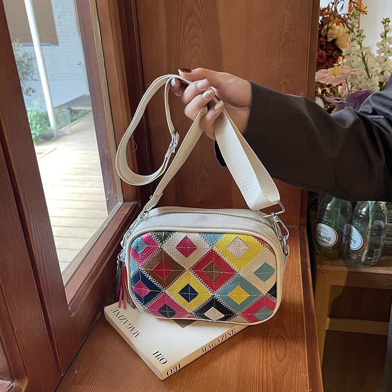 Geantă de umăr din piele naturală pentru femei, cu quilting diamantat, mică, în contrast de culori