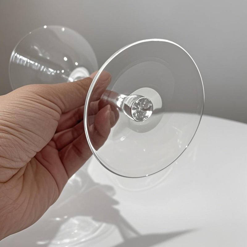 Pahar martini din cristal, pahar cocktail cu picior, transparent, formă triunghiulară cu design în formă de fluture pentru șampanie, 201–300 ml