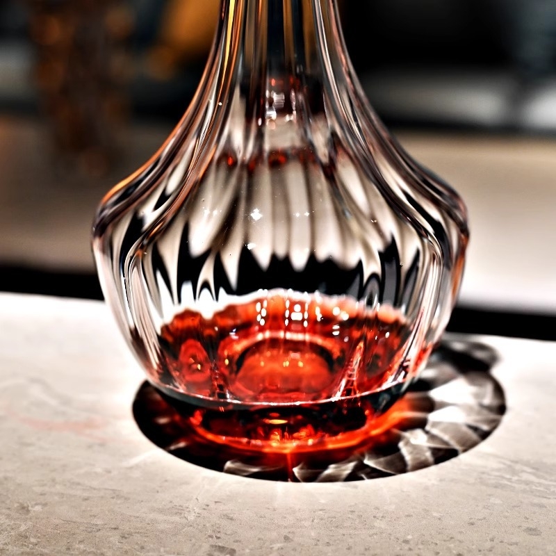Decantor de vin roșu din cristal, stil cascadă, design european, robinet de turnare cu margine dreaptă, 1000 ml