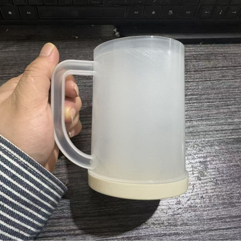 Pahar pentru bere cu dublu strat, din plastic alimentar, cu strat de răcire