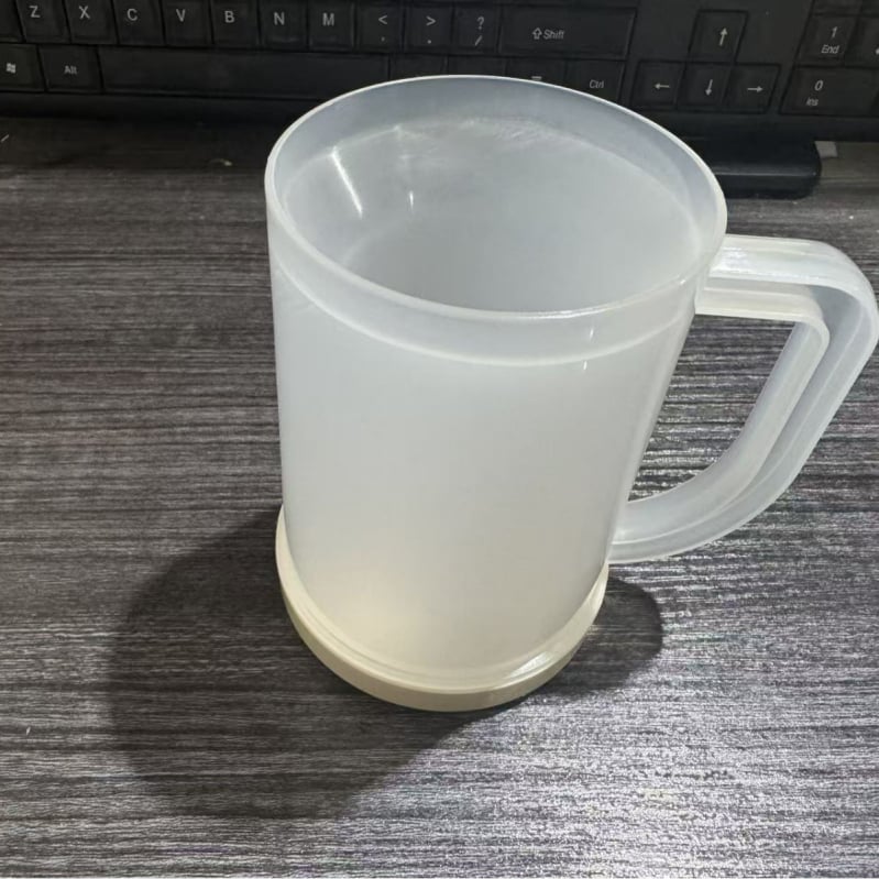 Pahar pentru bere cu dublu strat, din plastic alimentar, cu strat de răcire