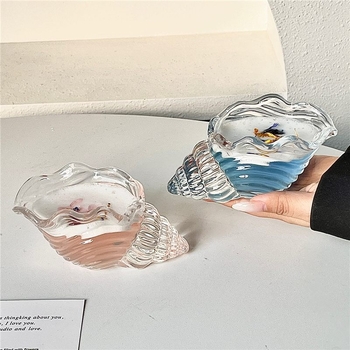 Pahar de cocktail în formă de cochilie, sticlă suflată manual, design minimalist modern