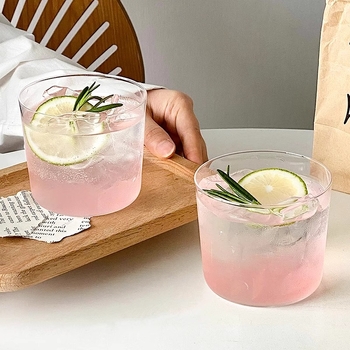 Pahar din sticlă pentru cocktailuri, foarte ușor, fără mâner, stil japonez; pentru iced Americano, latte, ceai și băuturi reci; formă rotundă, strat unic, culoare solidă.