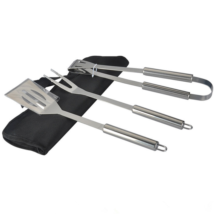Set de unelte BBQ din trei piese cu husă de transport – unelte din oțel inoxidabil pentru exterior (clipsă, furculiță, spatulă)