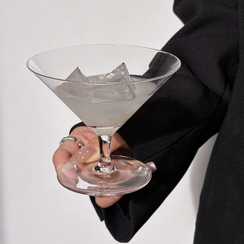 Pahar martini cu picior scurt, pahar de sticlă triunghiular, pahar pentru șampanie și cocktail, gură subțire, deschidere largă
