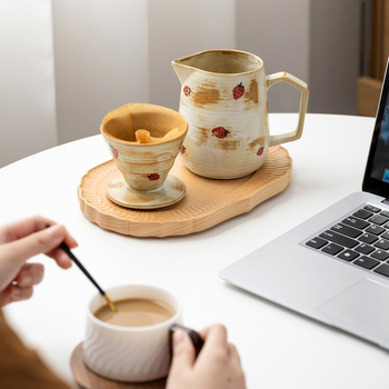 Cană ceramică pentru cafea pour-over cu filtru și ceainic floral – stil vintage uzat, set rafinat pentru ceaiul de după-amiază