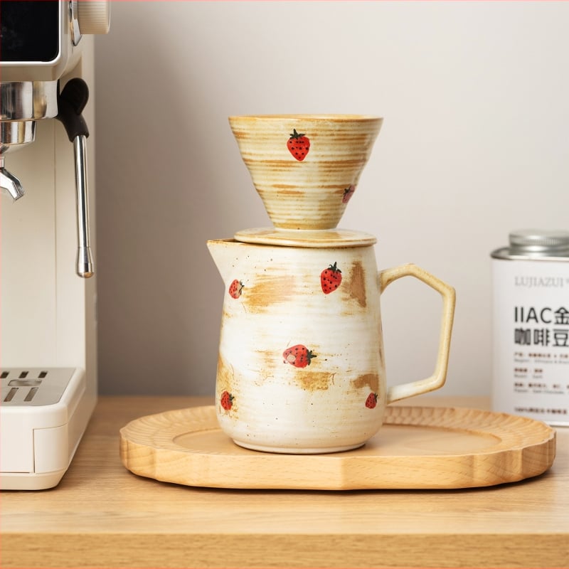 Cană ceramică pentru cafea pour-over cu filtru și ceainic floral – stil vintage uzat, set rafinat pentru ceaiul de după-amiază