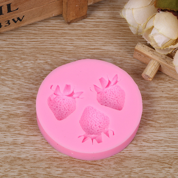 Set de 3 forme din silicon pentru fondant cu căpșune – decorare prăjituri, ciocolată, bomboane și mousse