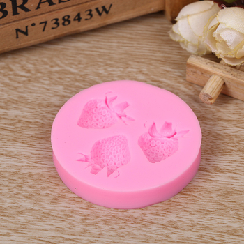 Set de 3 forme din silicon pentru fondant cu căpșune – decorare prăjituri, ciocolată, bomboane și mousse