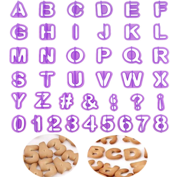 Set 40 forme din plastic pentru biscuiți cu caractere alfabetice și numerice pentru decorarea torturilor cu fondant – ustensile pentru cofetărie DIY