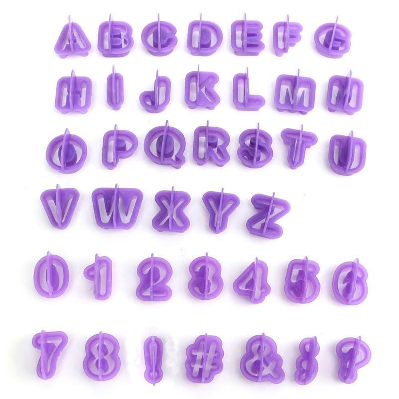Set 40 forme din plastic pentru biscuiți cu caractere alfabetice și numerice pentru decorarea torturilor cu fondant – ustensile pentru cofetărie DIY