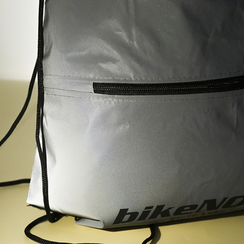 Rucsac gri reflexiv personalizabil cu șnur și fermoar, gentuță din stofă Oxford impermeabilă, imprimare logo disponibilă